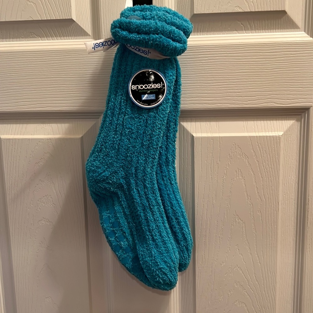 Snoozies slumber sleepers Size 9-11 NWT